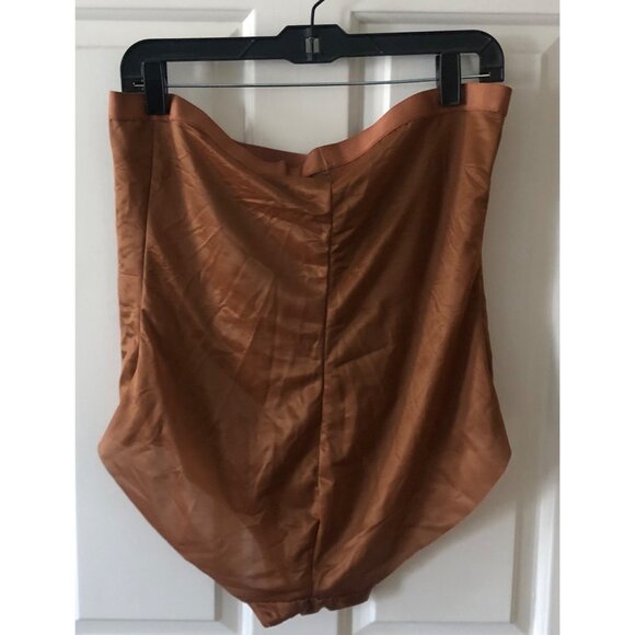 NWOT SKIMS High Waisted light Compression Brief Size 4X - Picture 6 of 7